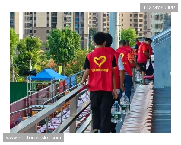 青春力量闪耀赛场世青赛志愿者服务展现青年担当